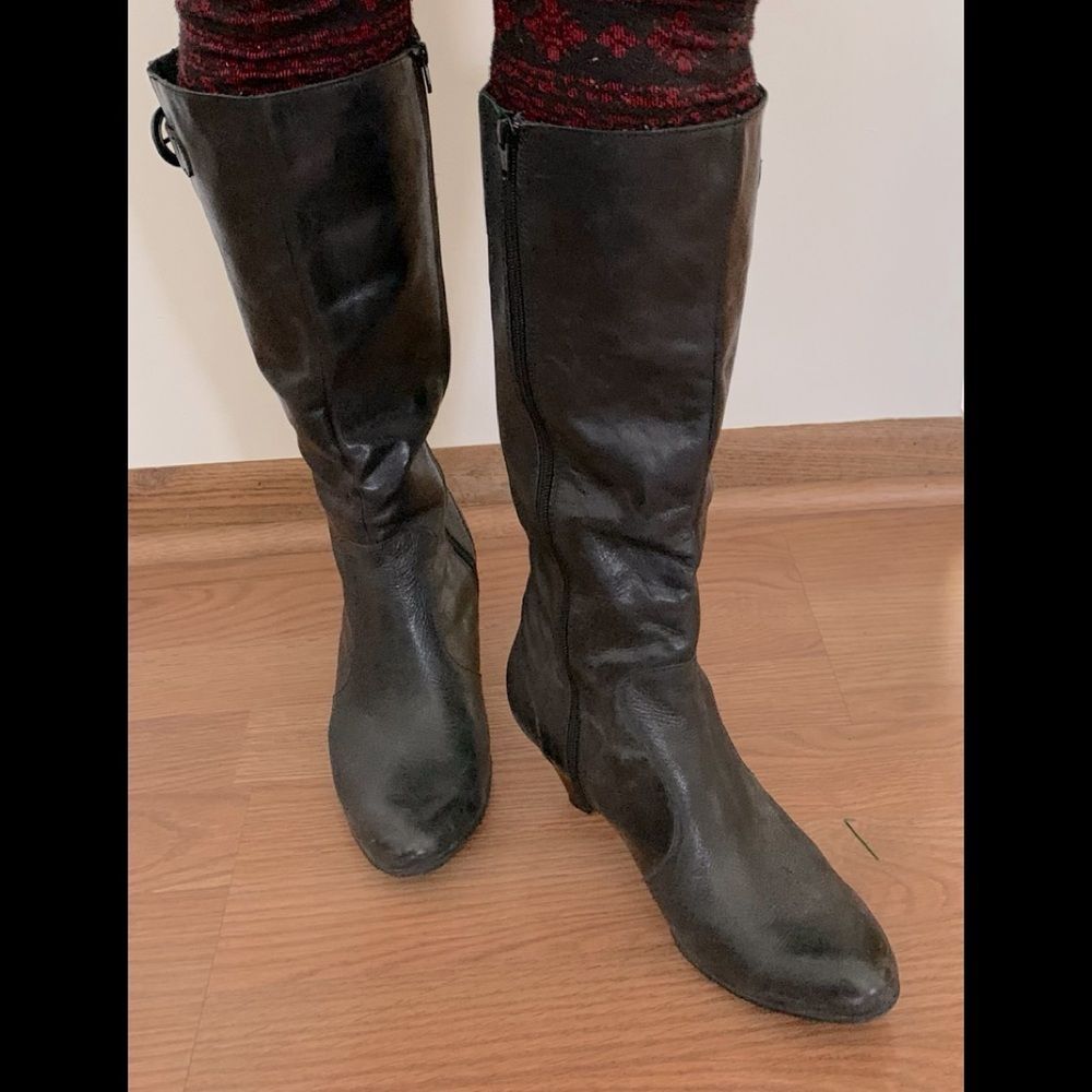 B.O.C. Leather Black knee length boots, great condition, wide calf, size 8.5